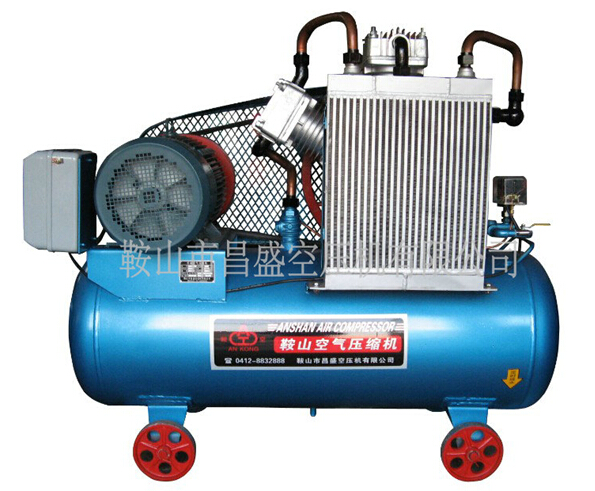無(wú)油空氣壓縮機(jī)使用時(shí)應(yīng)注意。