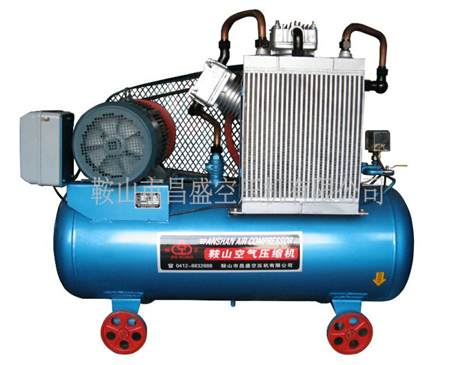 【噴漆無油空壓機】換油的小竅門。