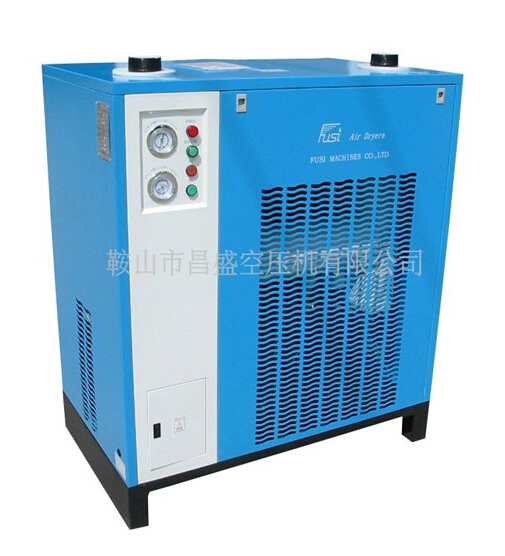 （冷凍式干燥機(jī)）瞬間‘爆炸’。